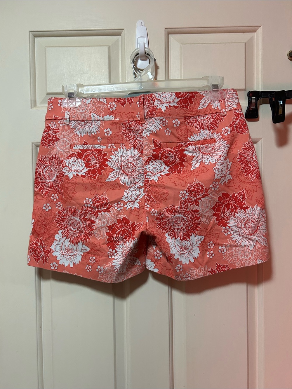 Isaac Mizrahi Coral and White Floral Denim Shorts - Picture 2 of 4